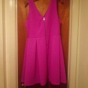 Never worn pretty in pink dress